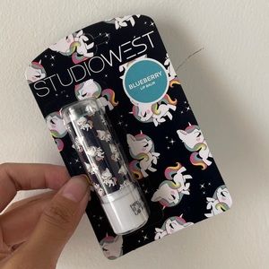 Free skin care samples on every purchase